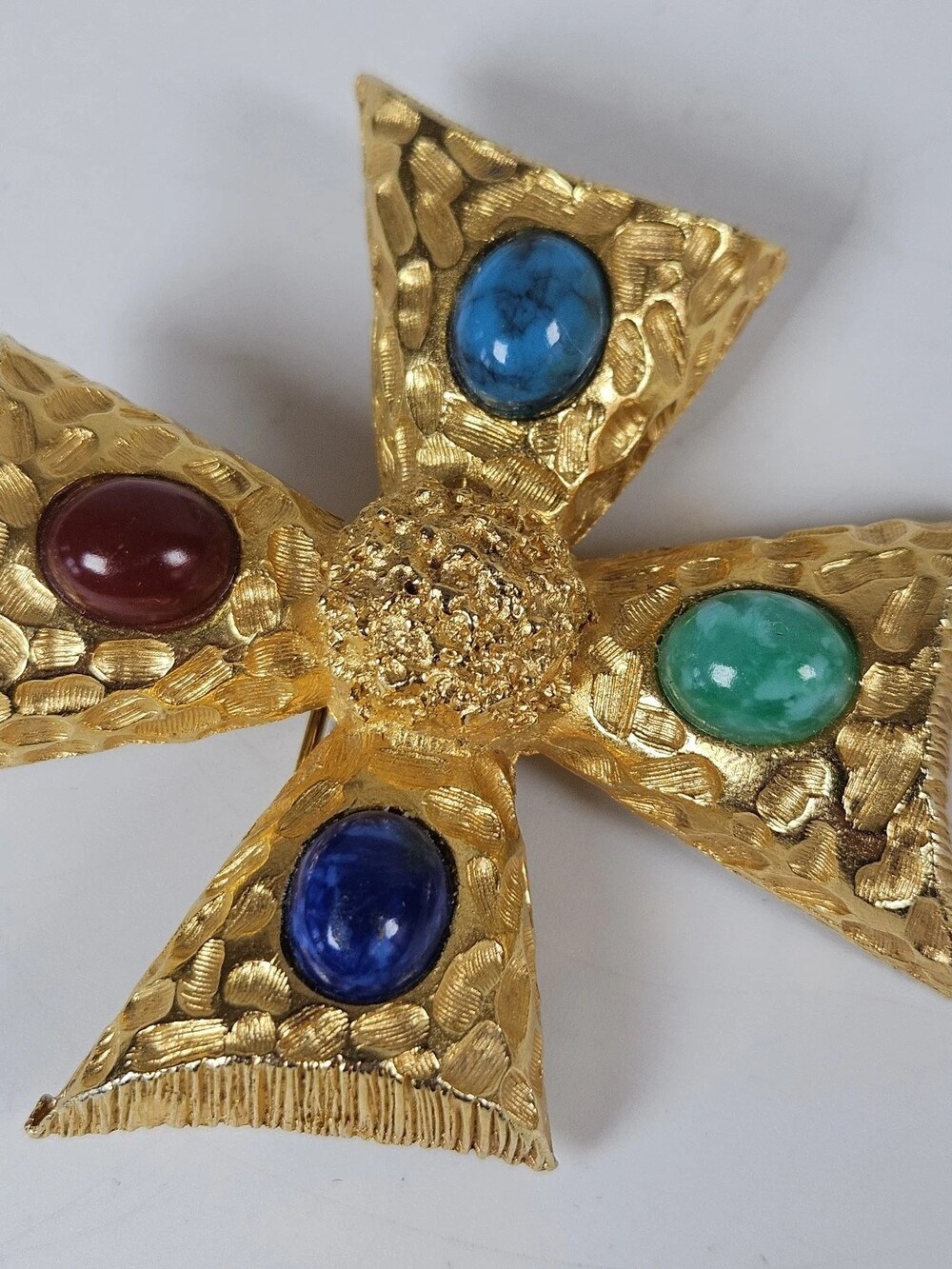 Maltese Cross Brooch Pin Gold Tone Hammered Multicolor Cabochon Vintage 2in